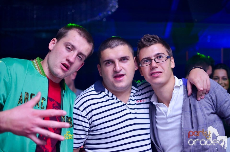 Summer Retro Night Fever Party,