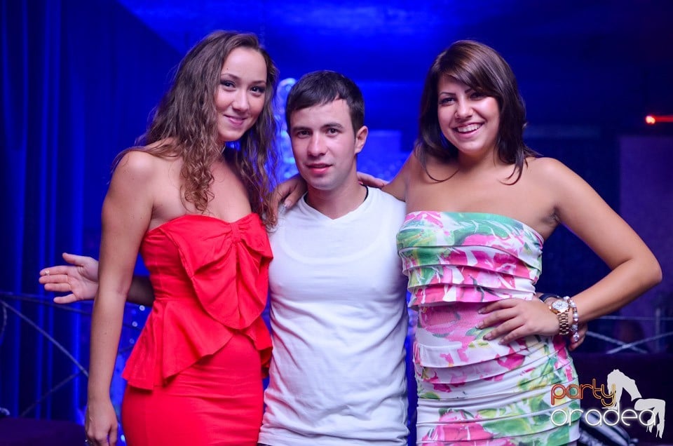 Summer Retro Night Fever Party,
