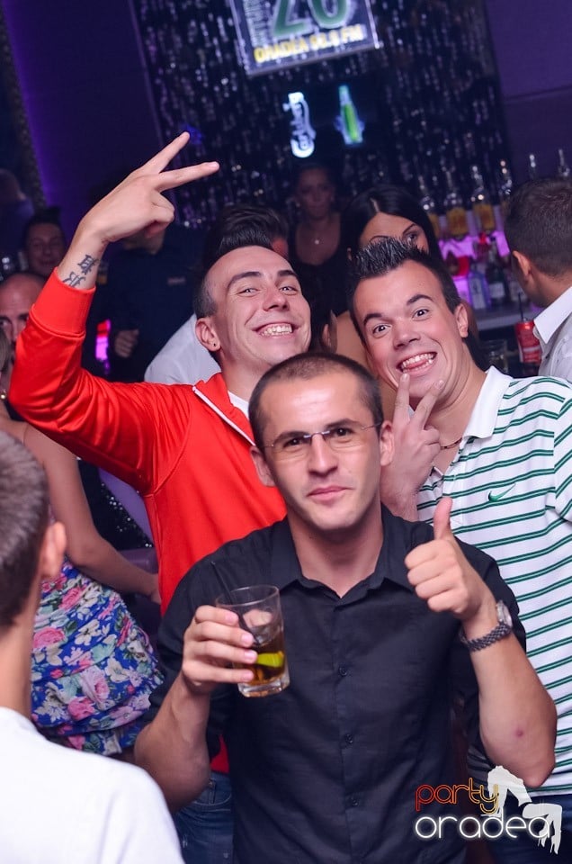 Summer Retro Night Fever Party, 