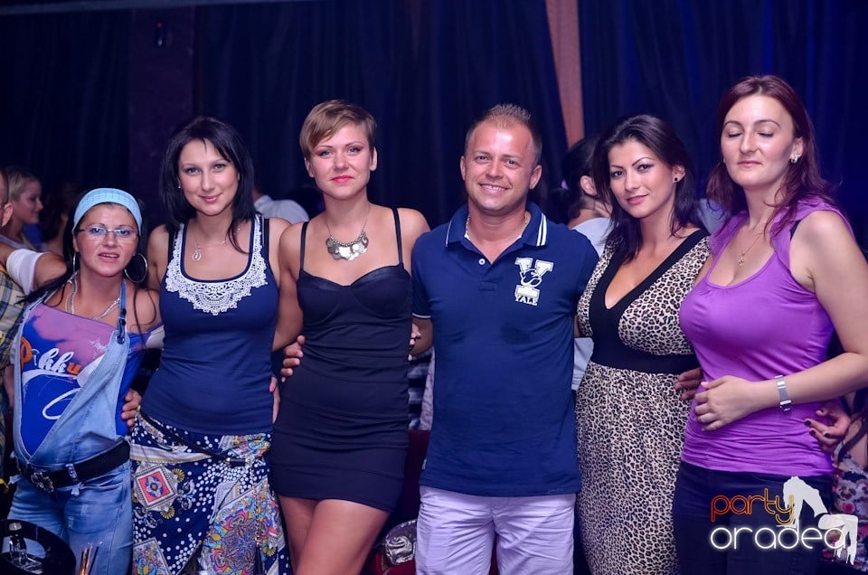 Summer Retro Night Fever Party, 