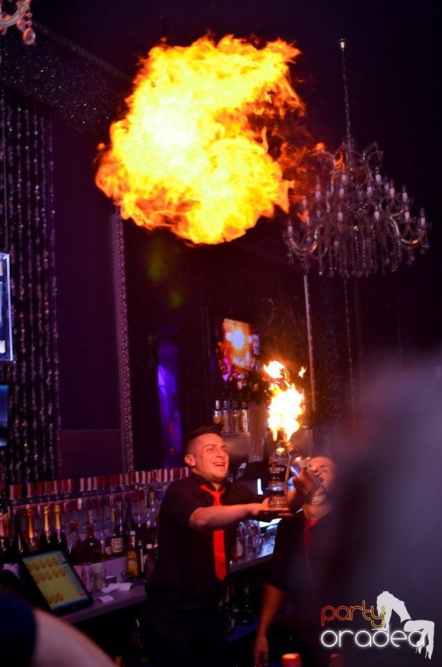 Summer Retro Night Fever @ The One, 