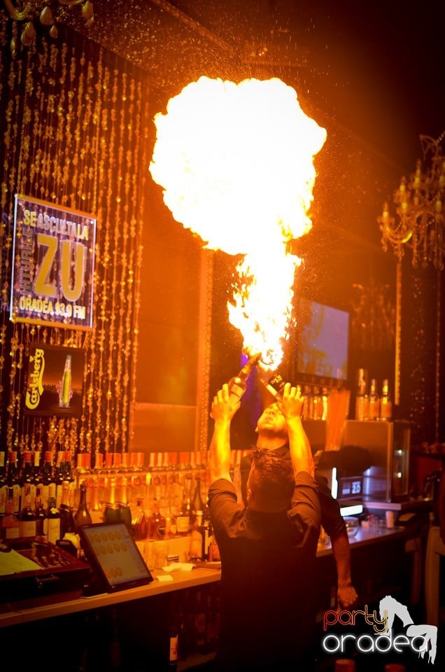 Summer Retro Night Fever @ The One, 