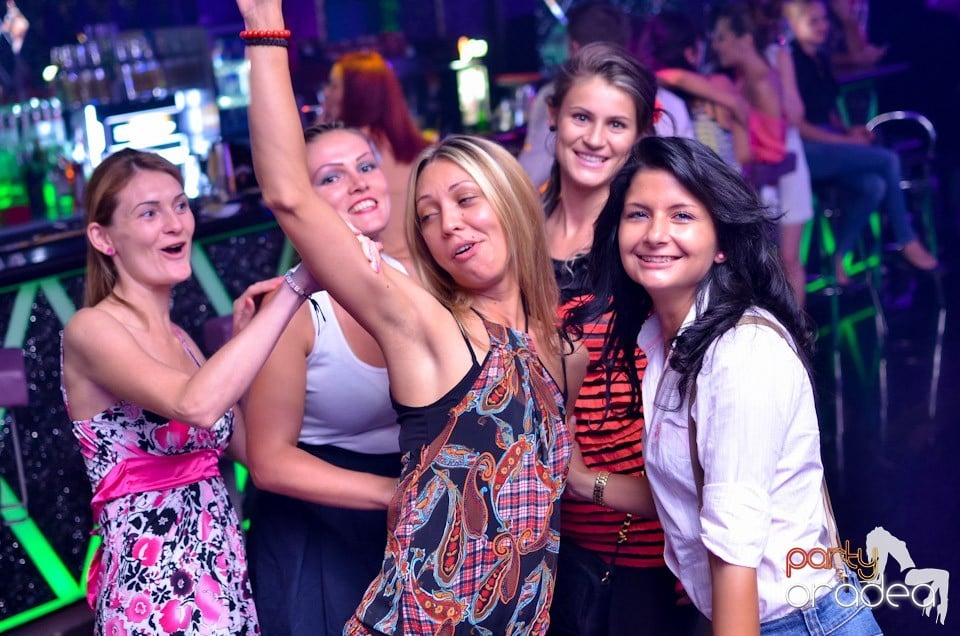 Summer Retro Night Fever @ The One,