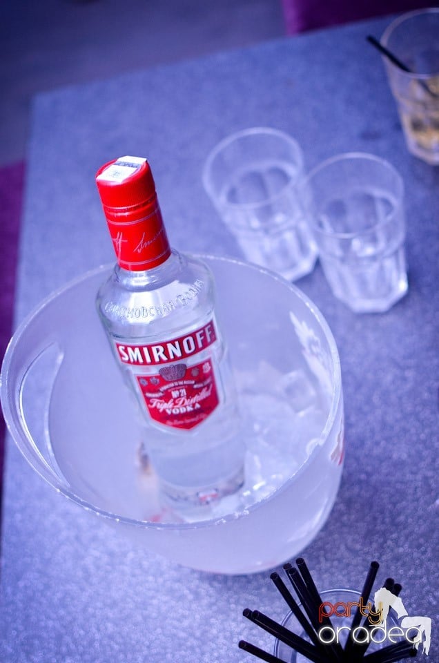 Summer Retro Night Fever @ The One,