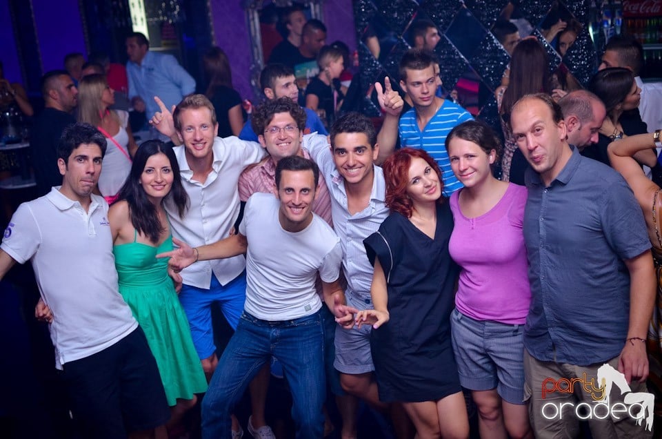 Summer Retro Night Fever @ The One,