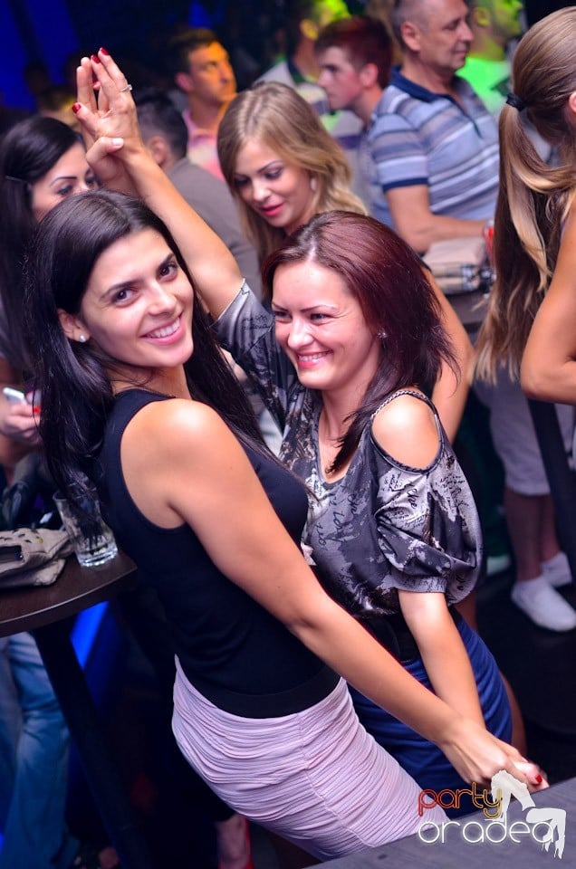Summer Retro Night Fever @ The One,