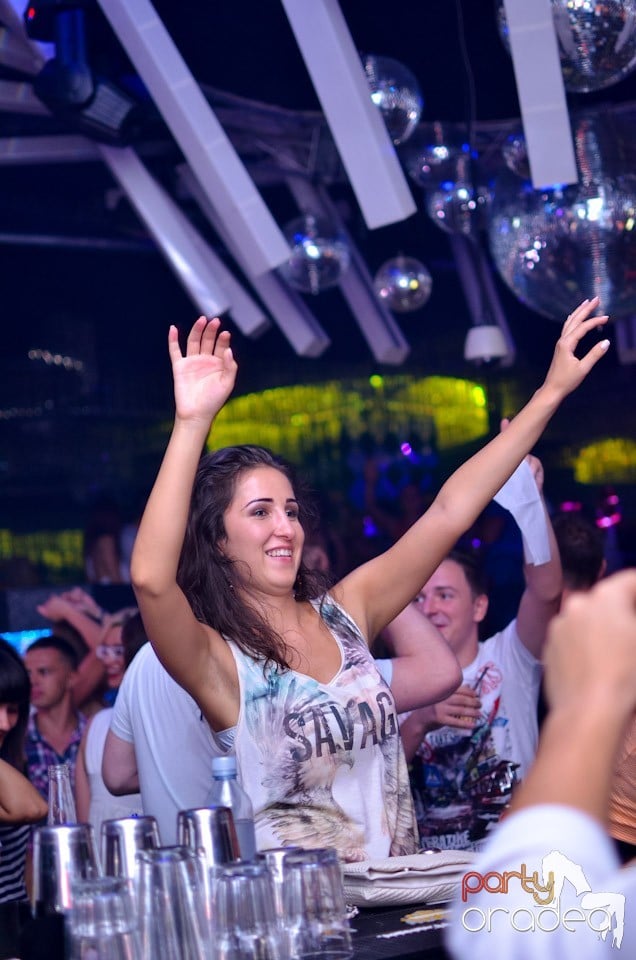 Summer Retro Night Fever @ The One,