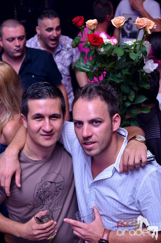 Summer Retro Night Fever @ The One,