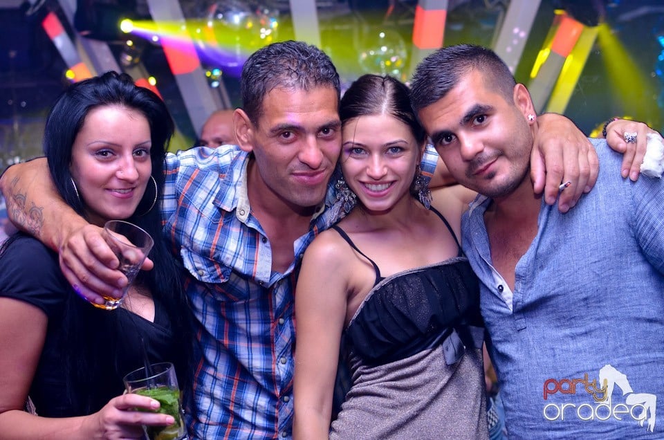 Summer Retro Night Fever @ The One,