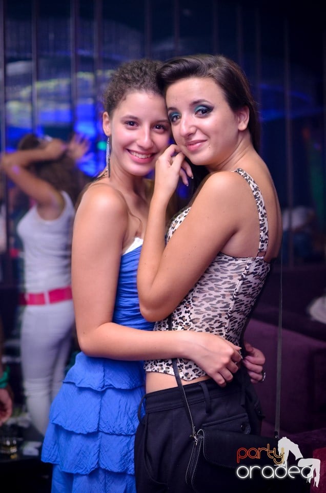 Summer Retro Night Fever @ The One,