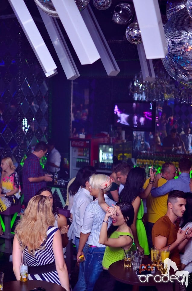 Summer Retro Night Fever @ The One,
