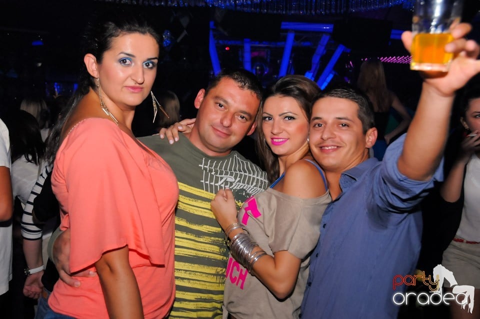 Summer Retro Night Fever @ The One, 