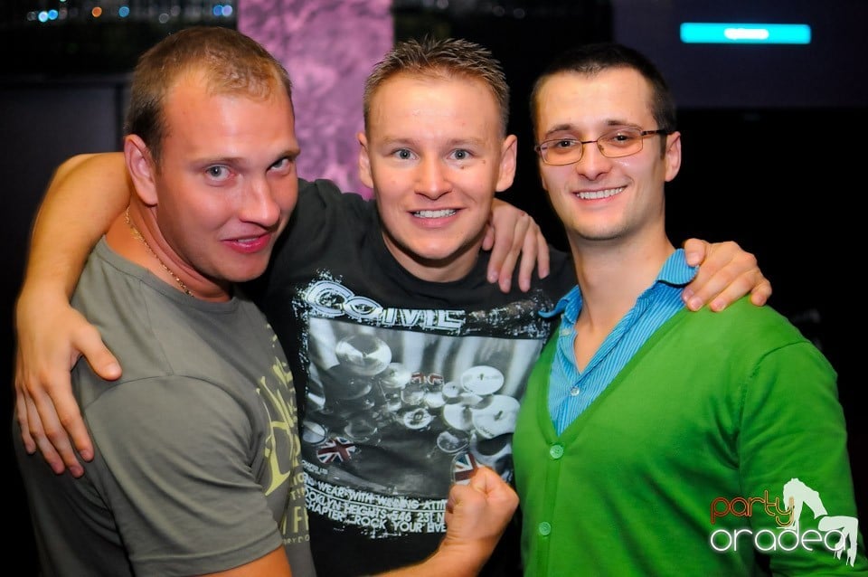 Summer Retro Night Fever @ The One, 