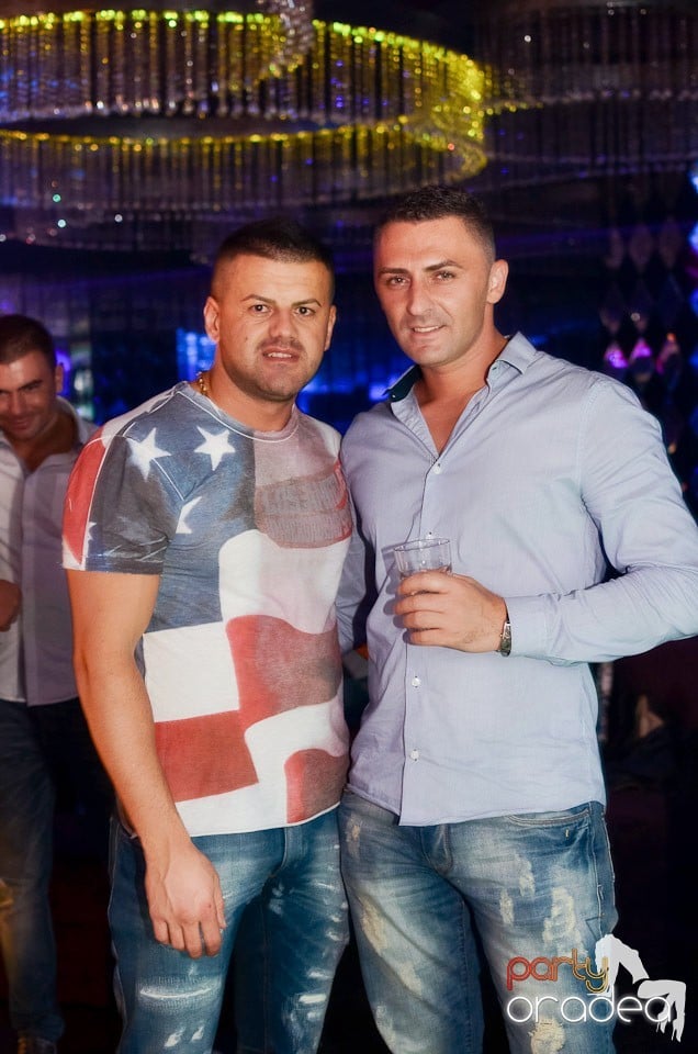 Summer Retro Night Fever, 