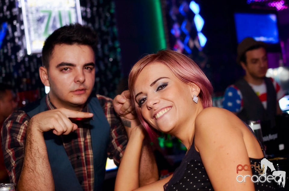 Summer Retro Night Fever, 