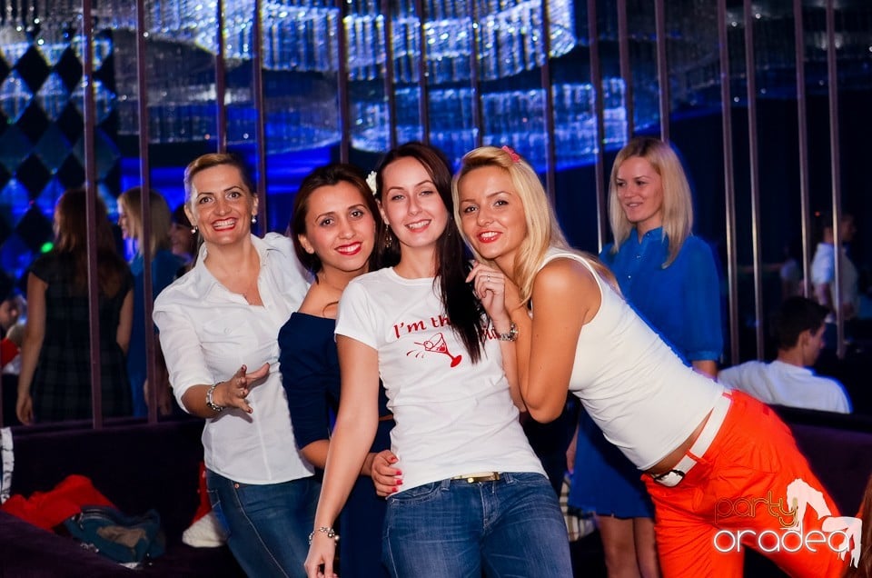 Summer Retro Night Fever, 