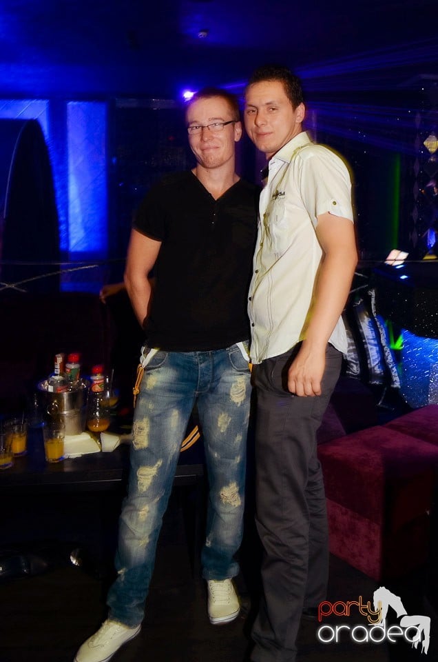 Summer Retro Night Fever, 