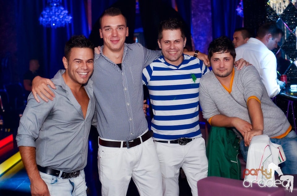 Summer Retro Night Fever, 