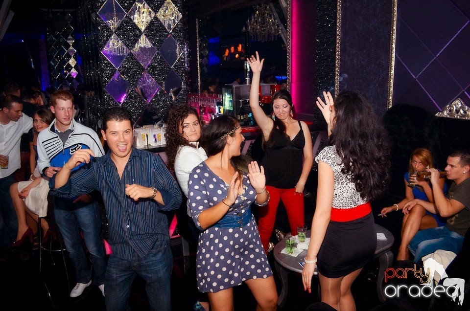 Summer Retro Night Fever, 