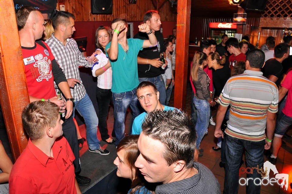 Sunshine Party în Disco Faház,