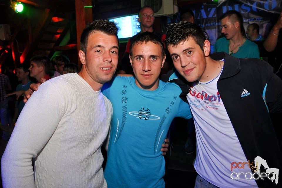 Sunshine Party în Disco Faház,