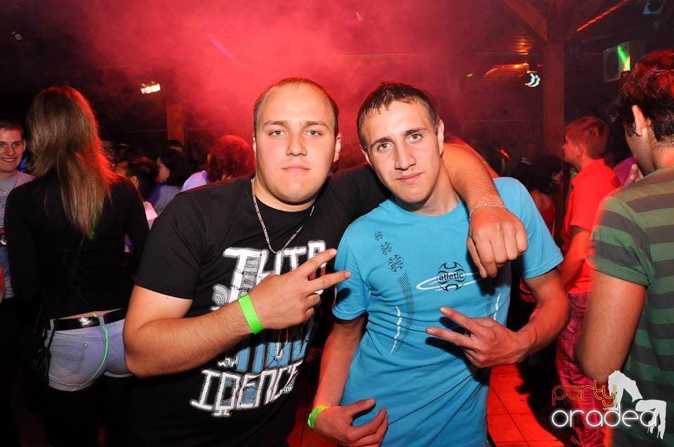 Sunshine Party în Disco Faház, 