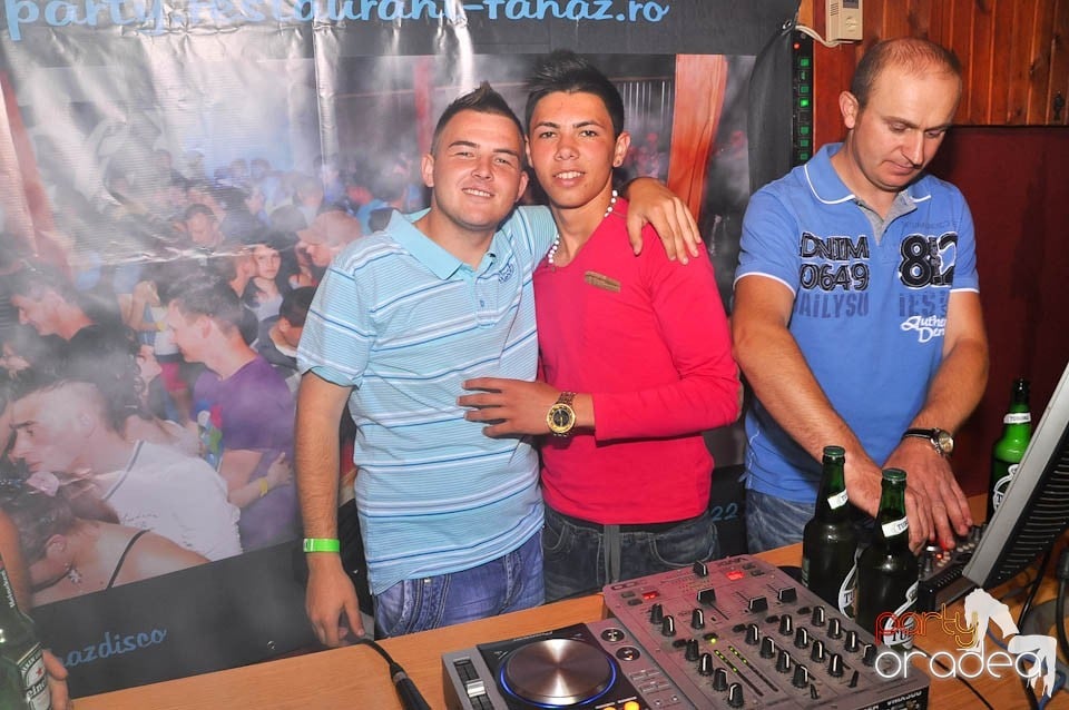 Sunshine Party în Disco Faház,