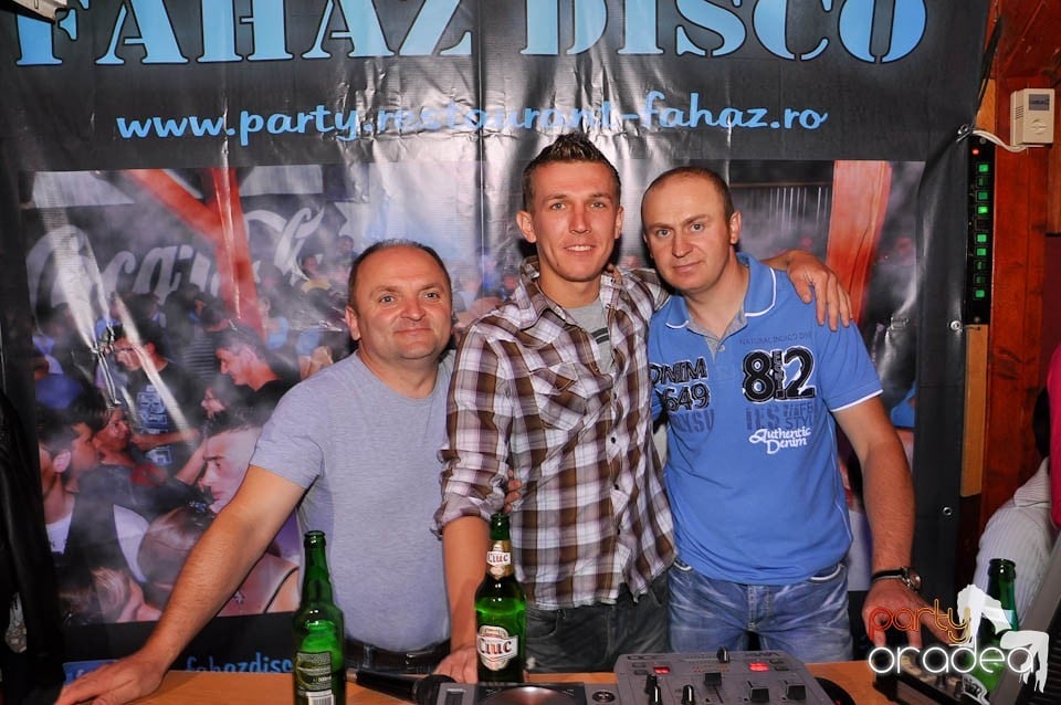 Sunshine Party în Disco Faház,