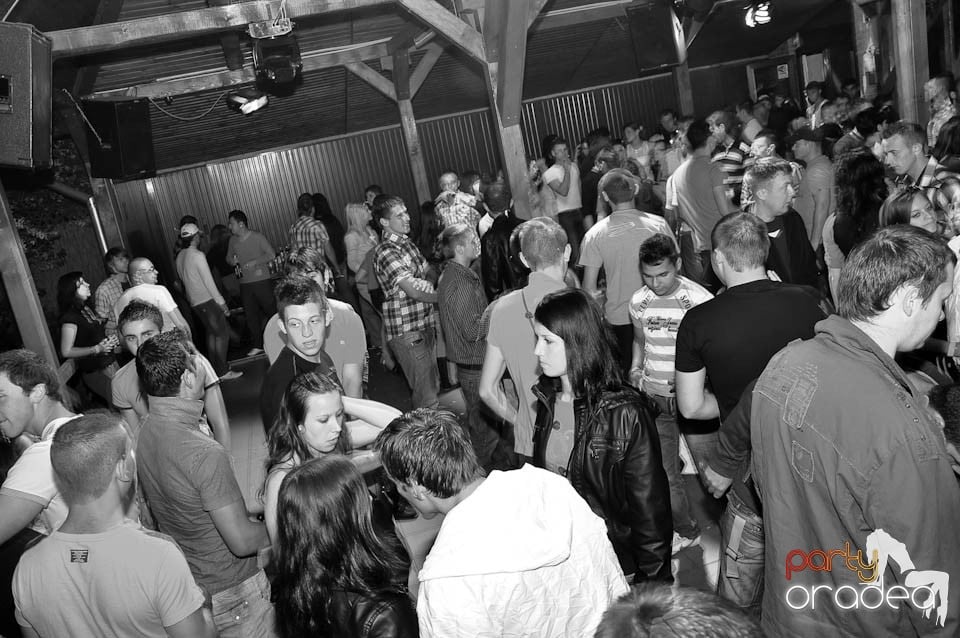 Sunshine Party în Disco Faház,