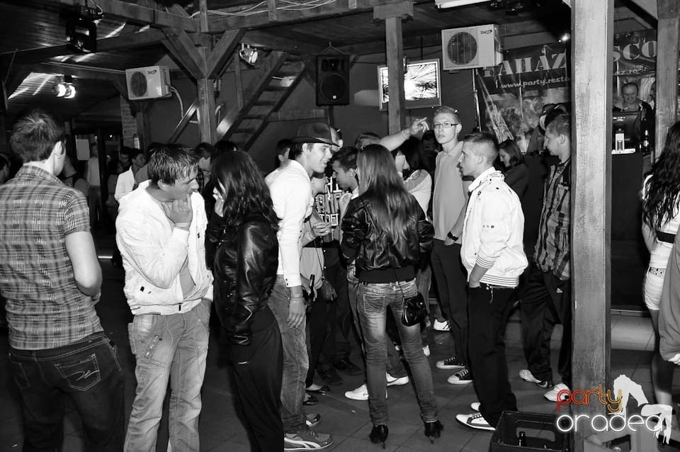 Sunshine Party în Disco Faház, 