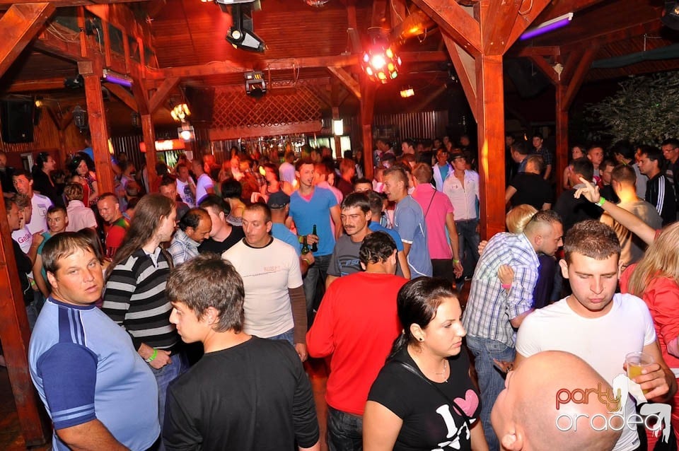 Sunshine Party în Disco Faház,