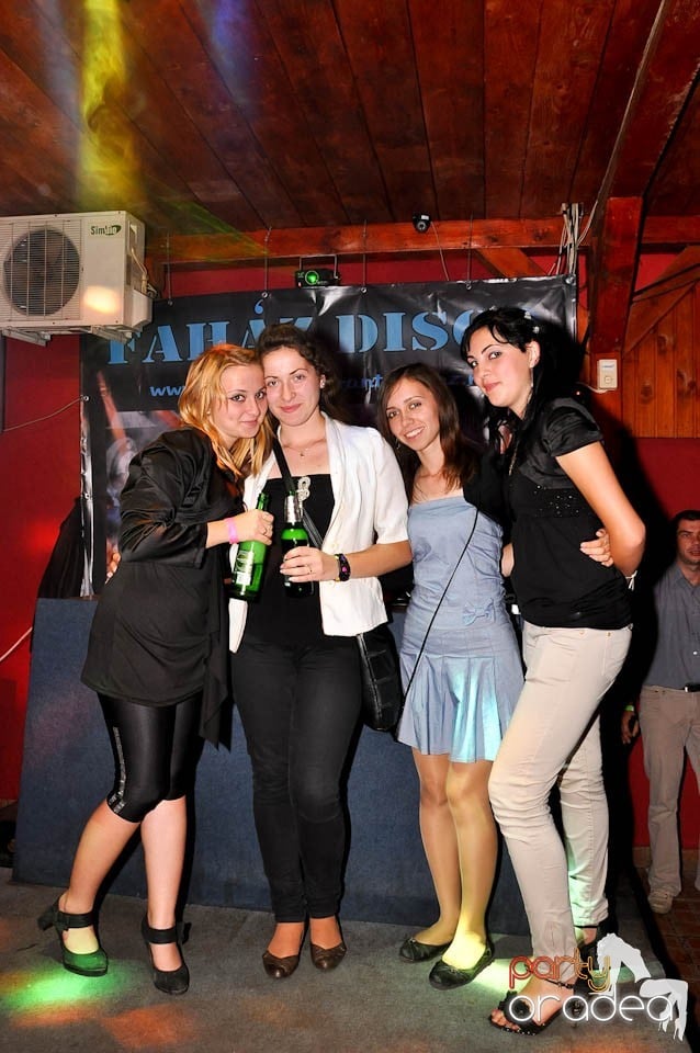 Sunshine Party în Disco Faház, 