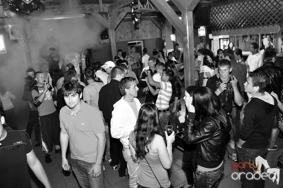 Sunshine Party în Disco Faház, 