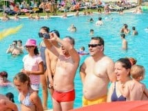 Super Distracţie la Piscină