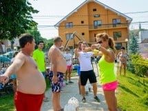 Super Distracţie la Piscină