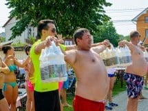 Super Distracţie la Piscină