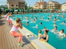 Super Distracţie la Piscină