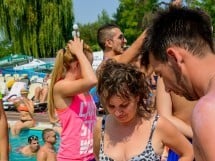 Super Distracţie la Piscină