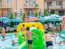 Super Distracţie la Piscină