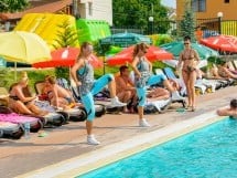 Super Distracţie la Piscină