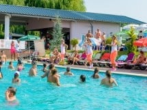 Super Distracţie la Piscină