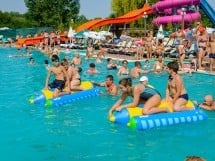 Super Distracţie la Piscină