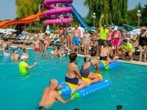 Super Distracţie la Piscină