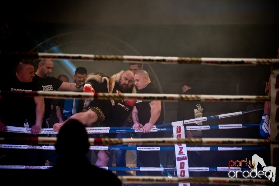 Super Kombat, Arena Antonio Alexe