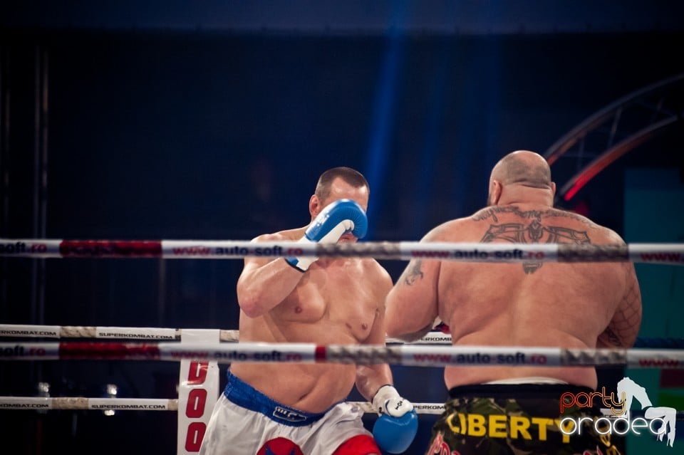 Super Kombat, Arena Antonio Alexe