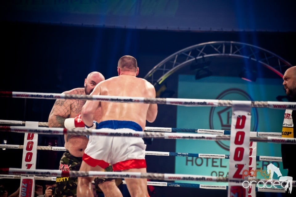 Super Kombat, Arena Antonio Alexe