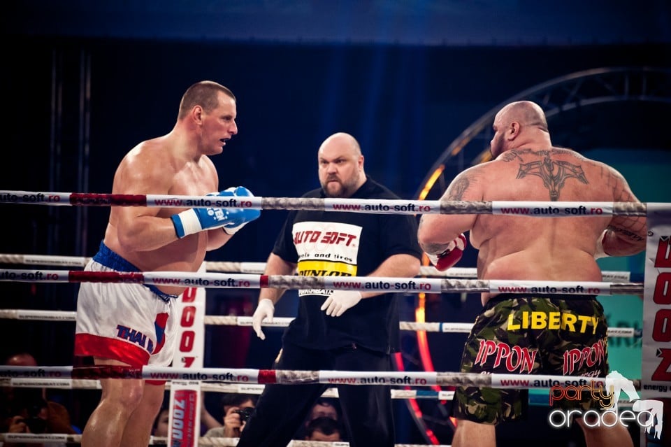 Super Kombat, Arena Antonio Alexe