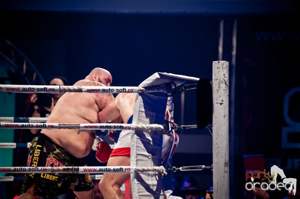 Super Kombat, Arena Antonio Alexe