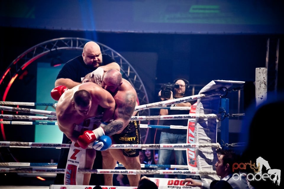 Super Kombat, Arena Antonio Alexe