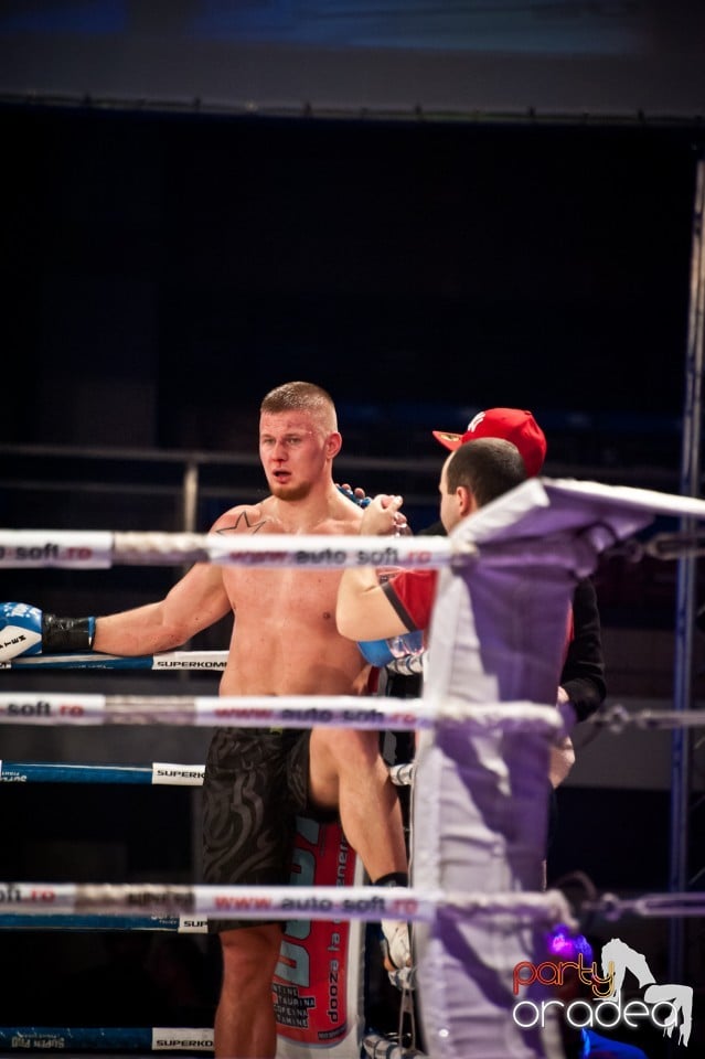 Super Kombat, Arena Antonio Alexe